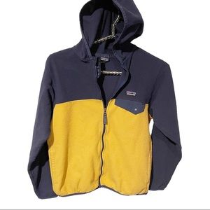 Patagonia Boys Size Medium/ youth 10 Micro D Snap-T Hooded Fleece Jacket.